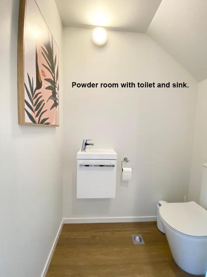 Stunning Townhouse - Walking To Botany Shopping Center Apartment Auckland Exterior photo